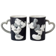 Disney Discovery- Mickey and Minnie Season's Greetings Mug