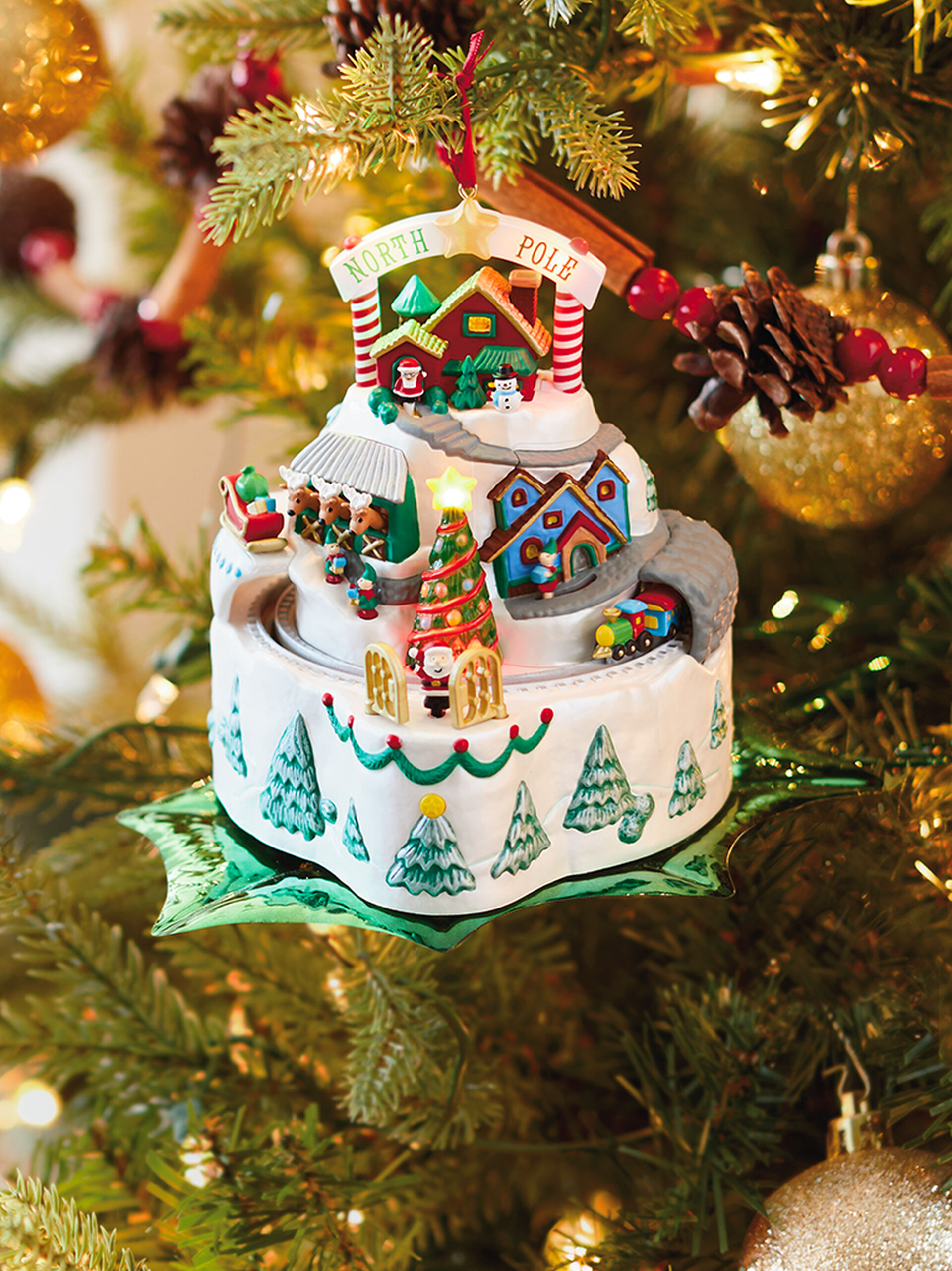 Famous Hallmark Christmas 2022 Ornaments Wallpapers World Map