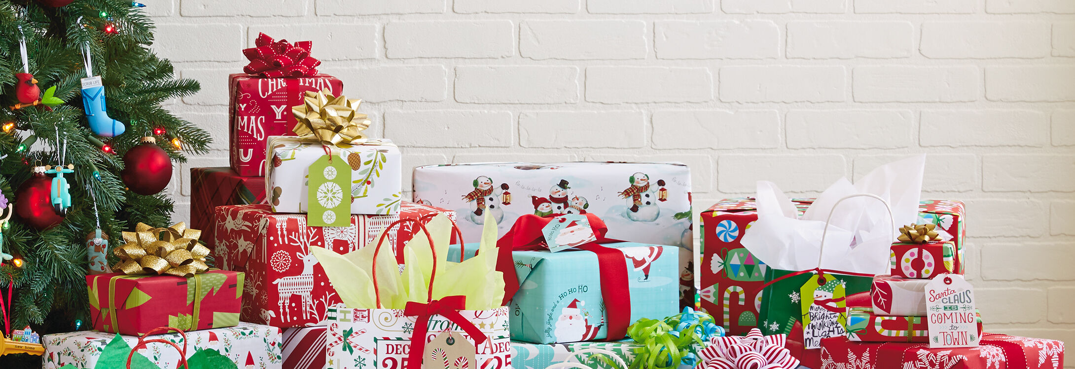 Gift Wrap, Wrapping Paper, Gift Bags and Trims Hallmark