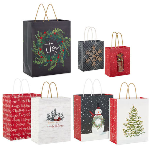 Winter Lodge Charm Holiday Gift Bag Set, 