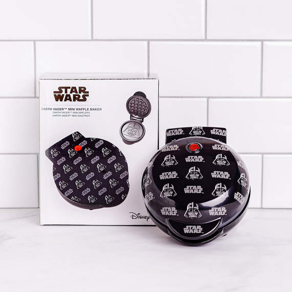 Uncanny Brands Star Wars Darth Vader Mini Waffle Maker, , large image number 3