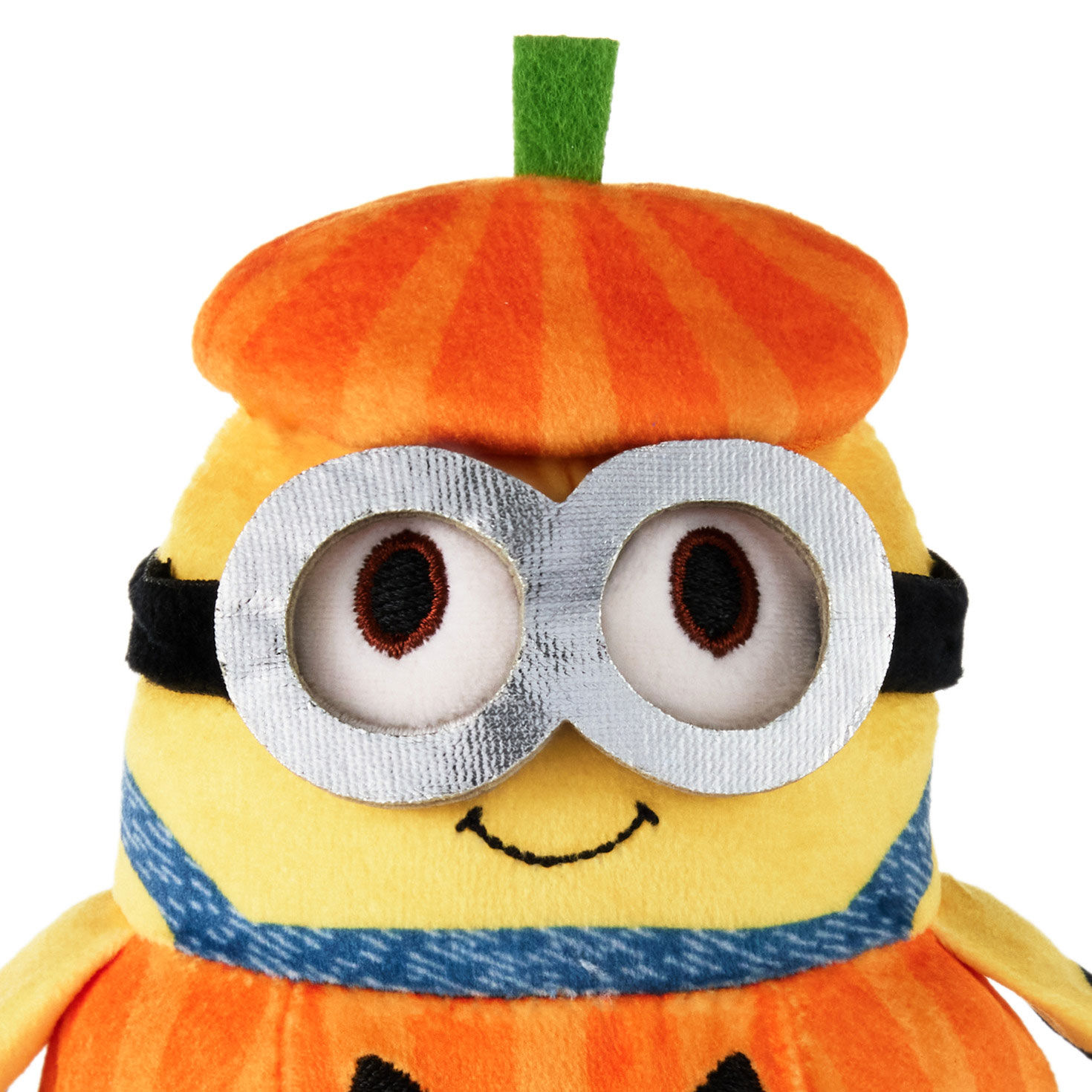 Bob the Minion in Jack-o'-Lantern itty bittys upclose detail image number 5