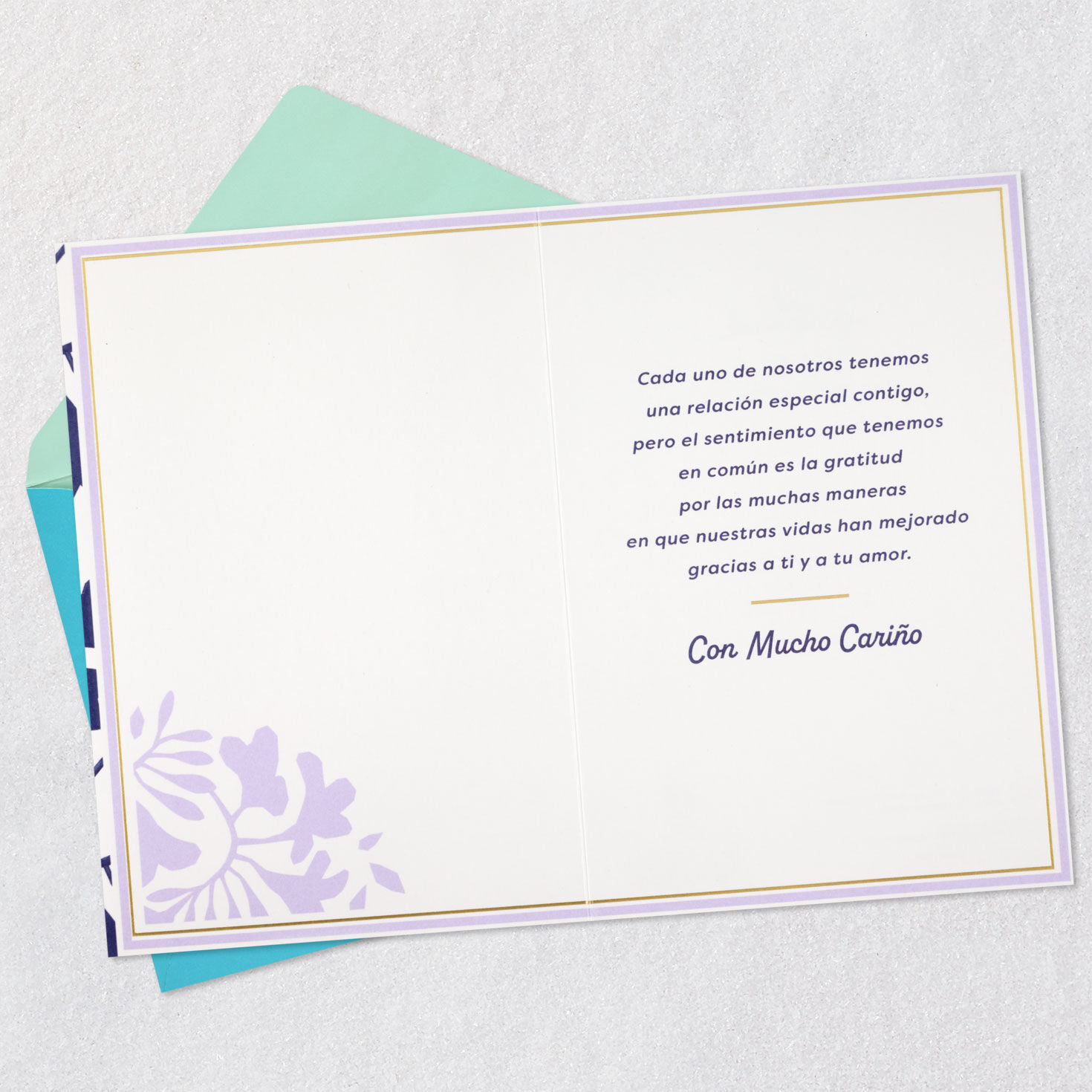 Blue Abstract Flowers Mom Birthday Card in Spanish Open card with envelope image number 3