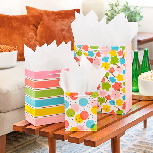 Assorted Pastel Designs 8-Pack Small, Medium and Large Gift Bags, 