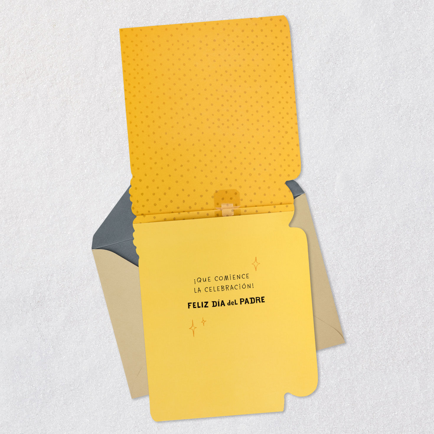 Beer Mug Spanish Father's Day Card With Music Open card with envelope image number 3