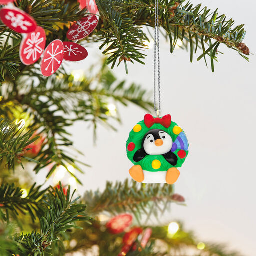 Mini Petite Penguins A Welcoming Wreath Ornament, 1", 