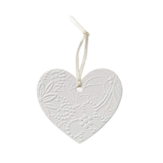Embossed Heart Gift Trim With Ribbon