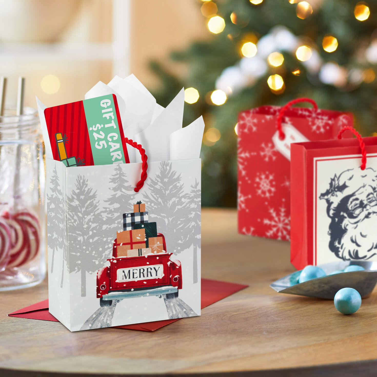 Red and White Christmas Gift Card Holder Mini Bags In use image number 2