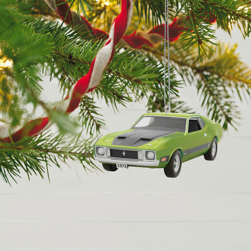 Classic American Cars 1973 Ford Mustang Mach 1 2023 Metal Ornament, 
