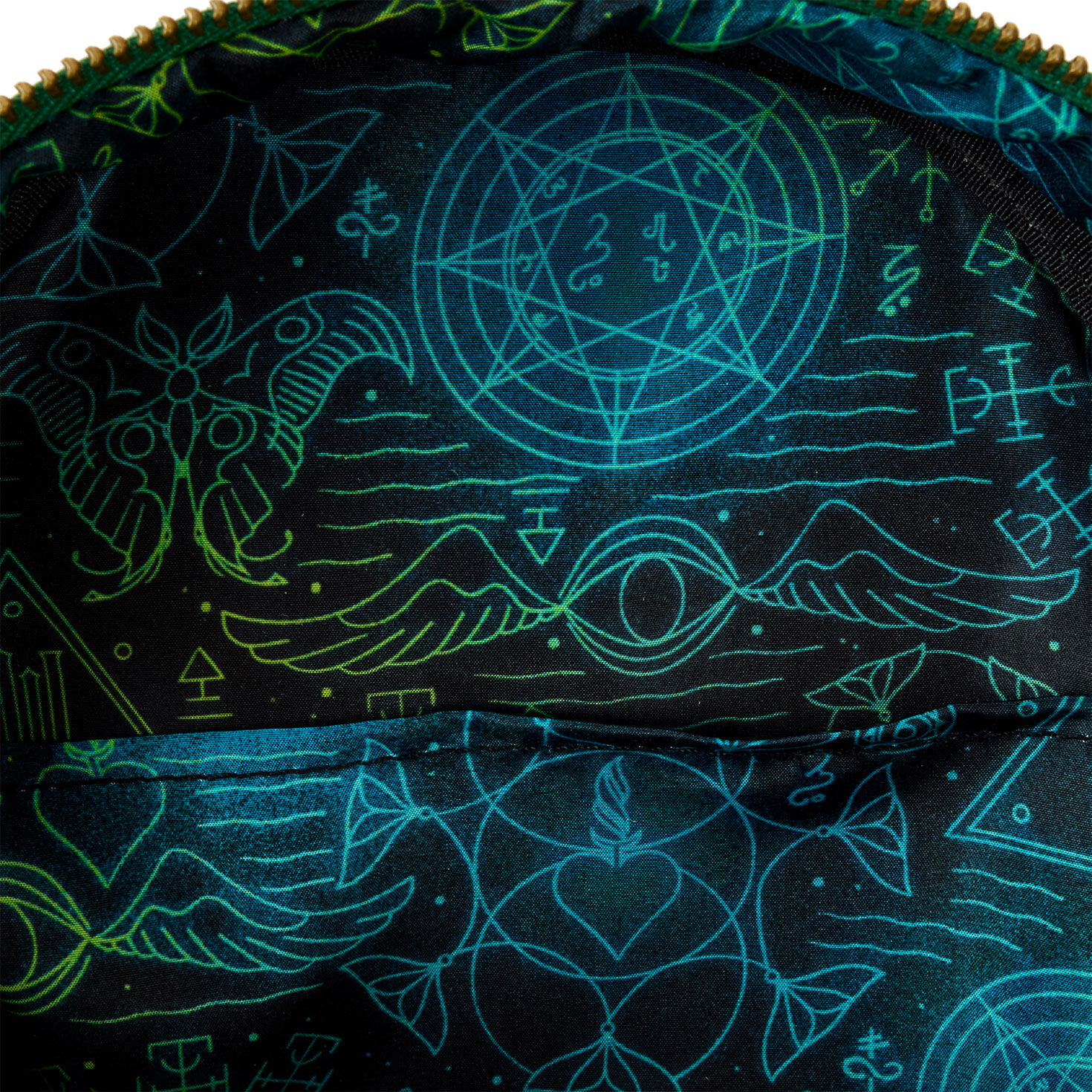 【Loungefly】Wicked ウィキッド Elphaba バックパック リュック Loungefly Wicked Elphaba Shiz University Mini Backpack