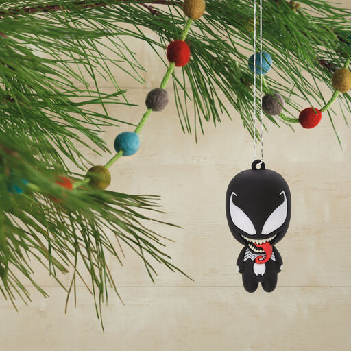 Marvel Spider-Man Mystery Hallmark Ornament, 