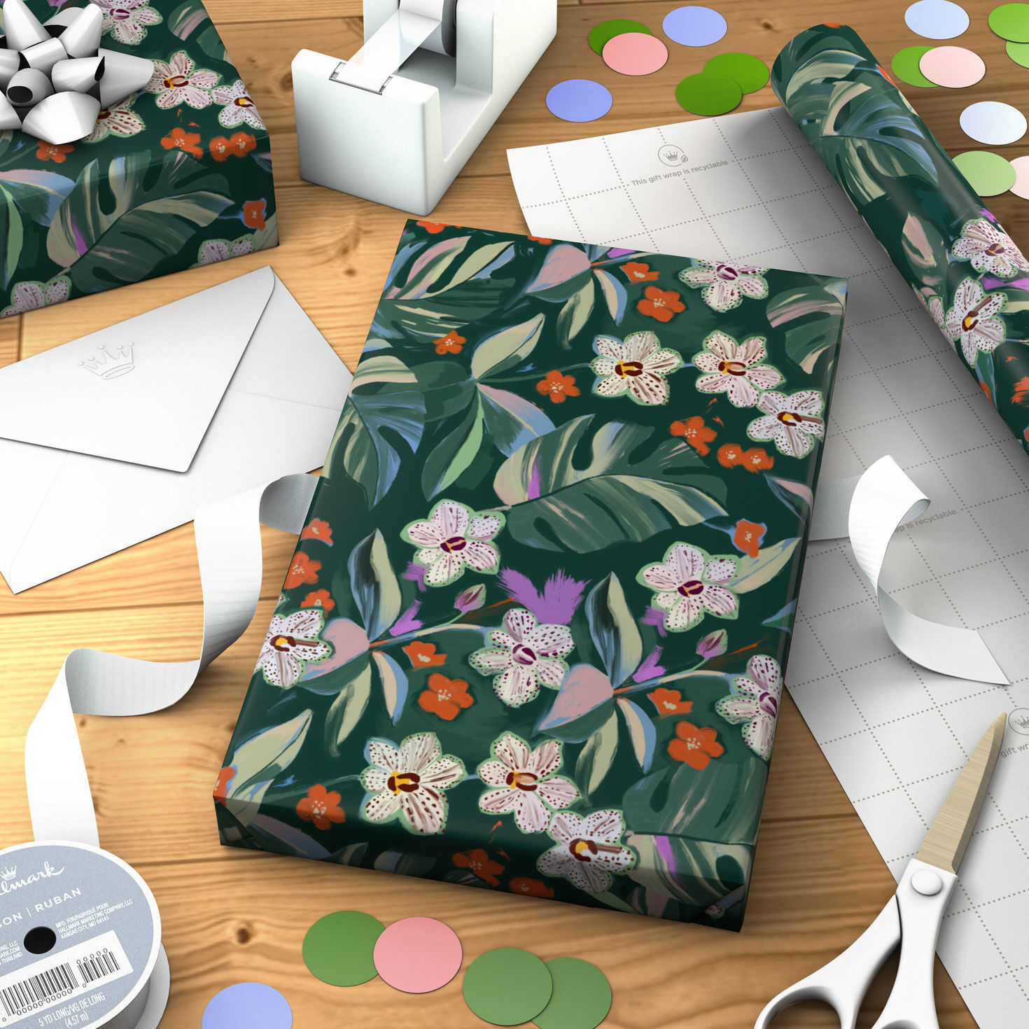 Lacey Chabert Tropical Green Wrapping Paper Wrapped pkg image number 3