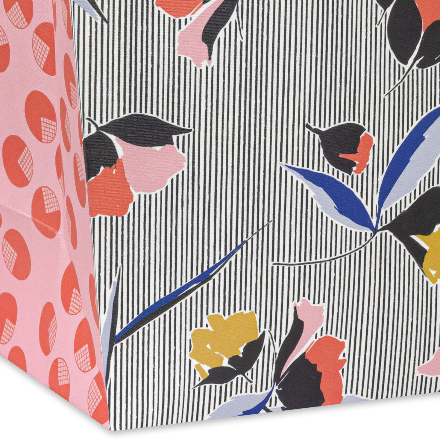 Nostalgic Floral Stripes Medium Gift Bag Base/Side Detail image number 5