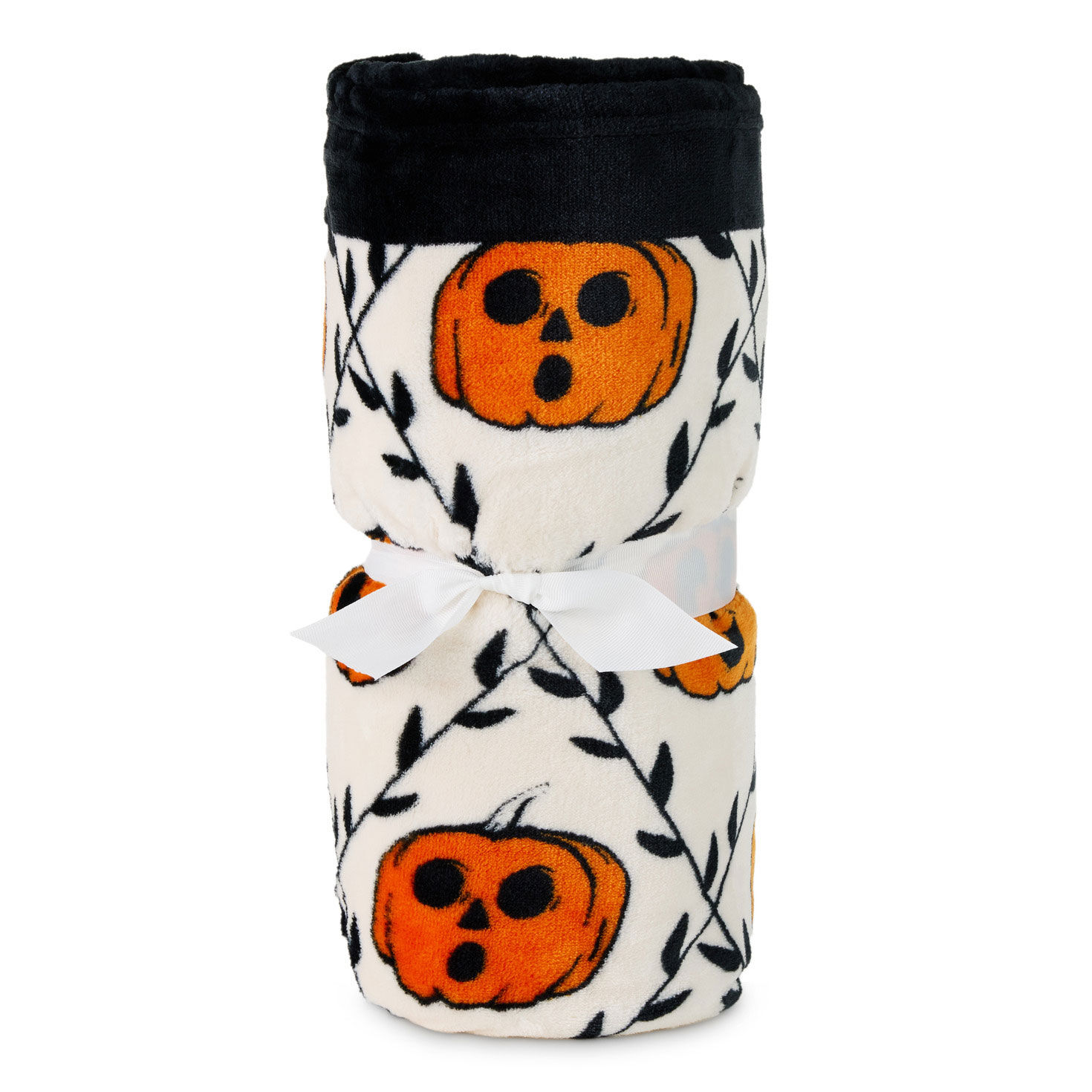 Pumpkins and Vines Diamond Pattern Plush Blanket  image number 5