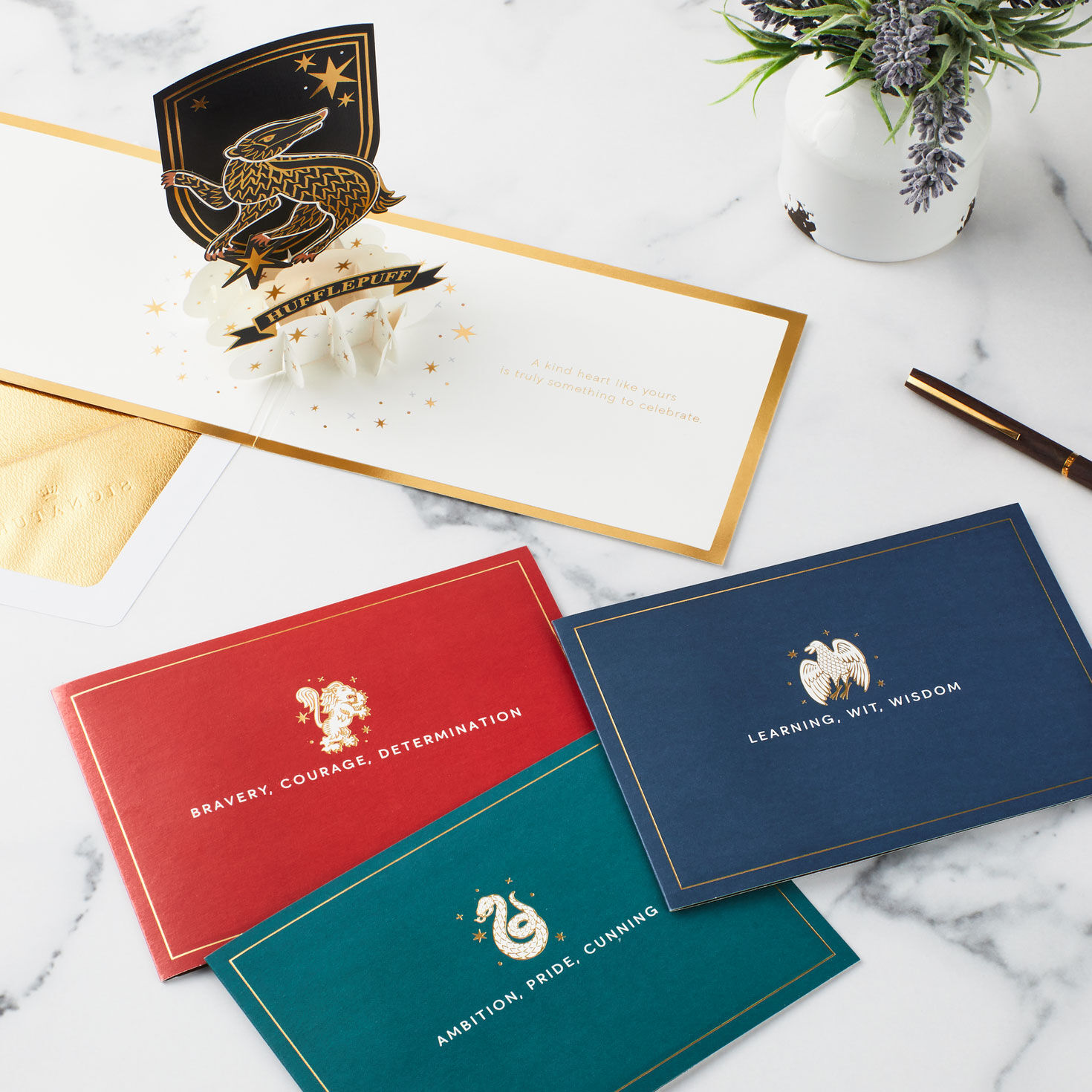 Harry Potter Hogwarts House Pop-Up Cards  image number 6