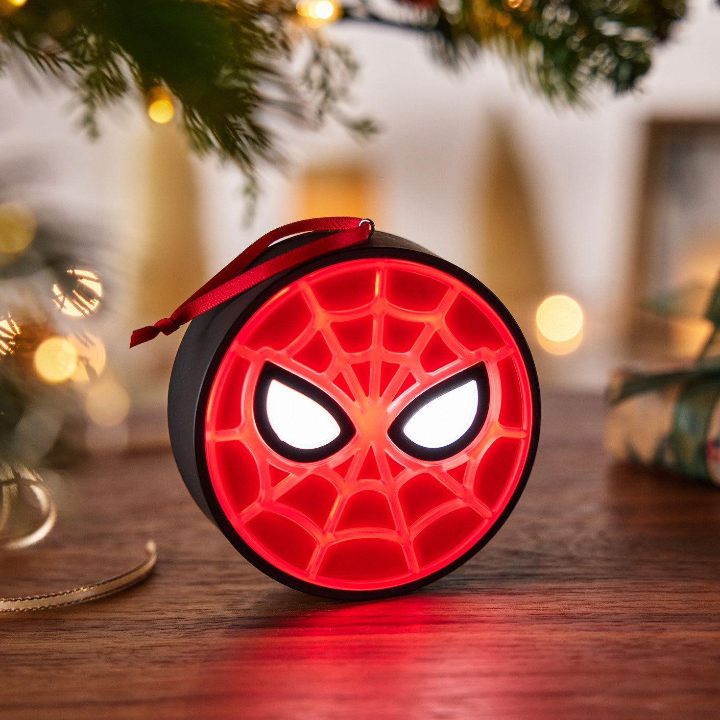 Round Spider-Man Face Keepsake Ornament  image number 3