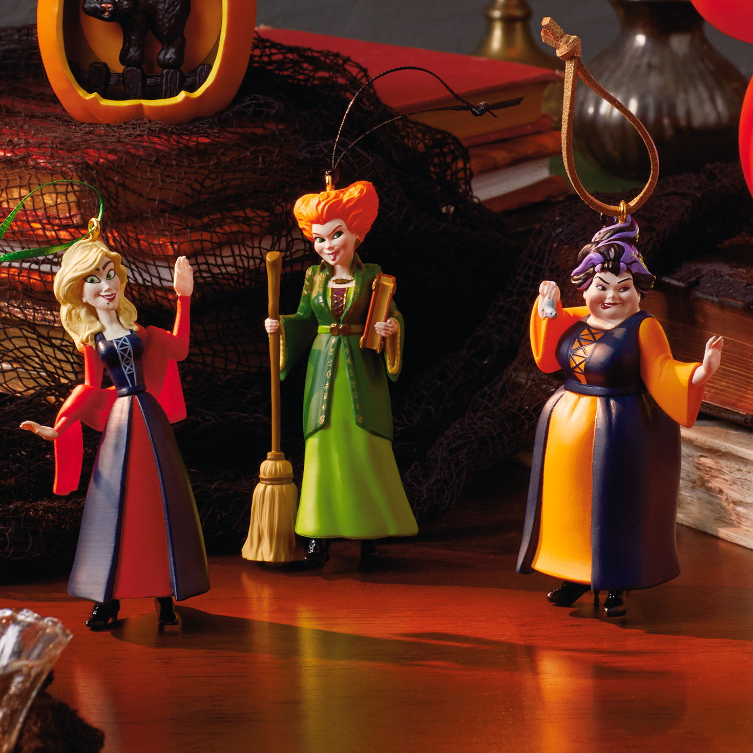 Disney Hocus Pocus Ornament Gift Set