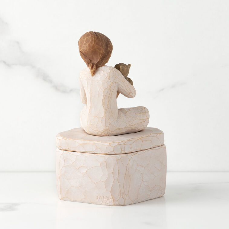 Willow Tree Figurine - Kindness Girl Willow Tree Figurine - Kindness Girl