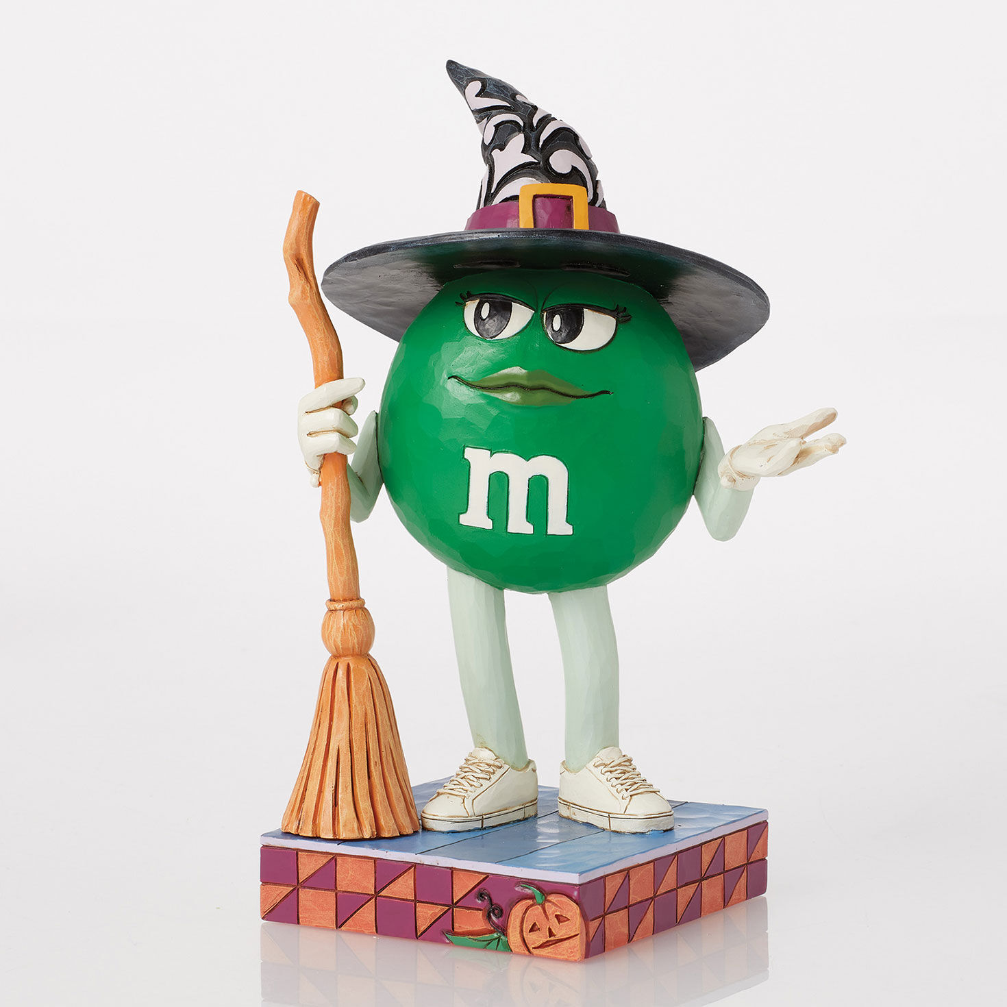 Jim Shore Green M&M Witch Figurine  image number 2