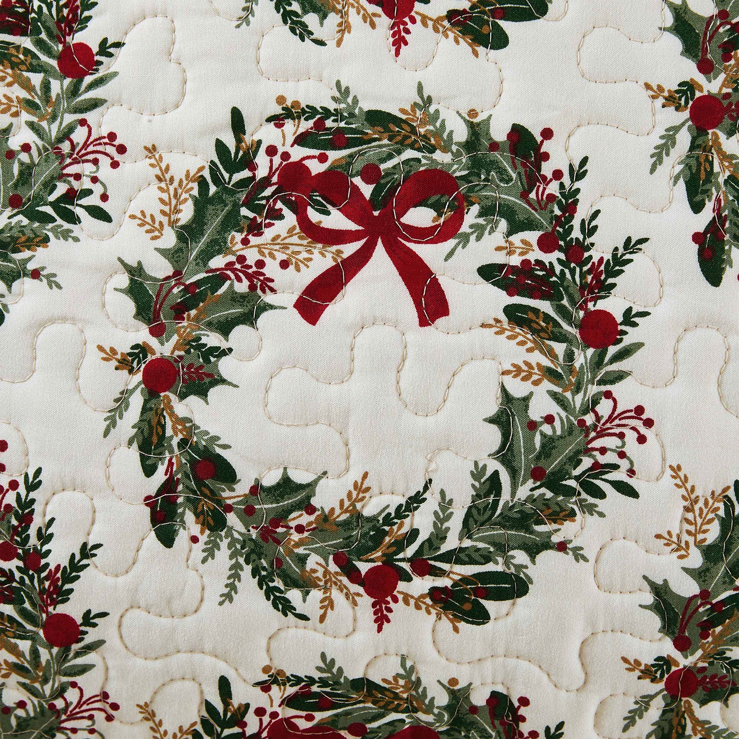 Hallmark Holiday Wreath 3 Pc. Quilt Set - King upclose detail image number 4