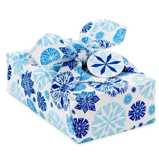 26" Blue Snowflakes Holiday Fabric Gift Wrap With Gift Tag, 