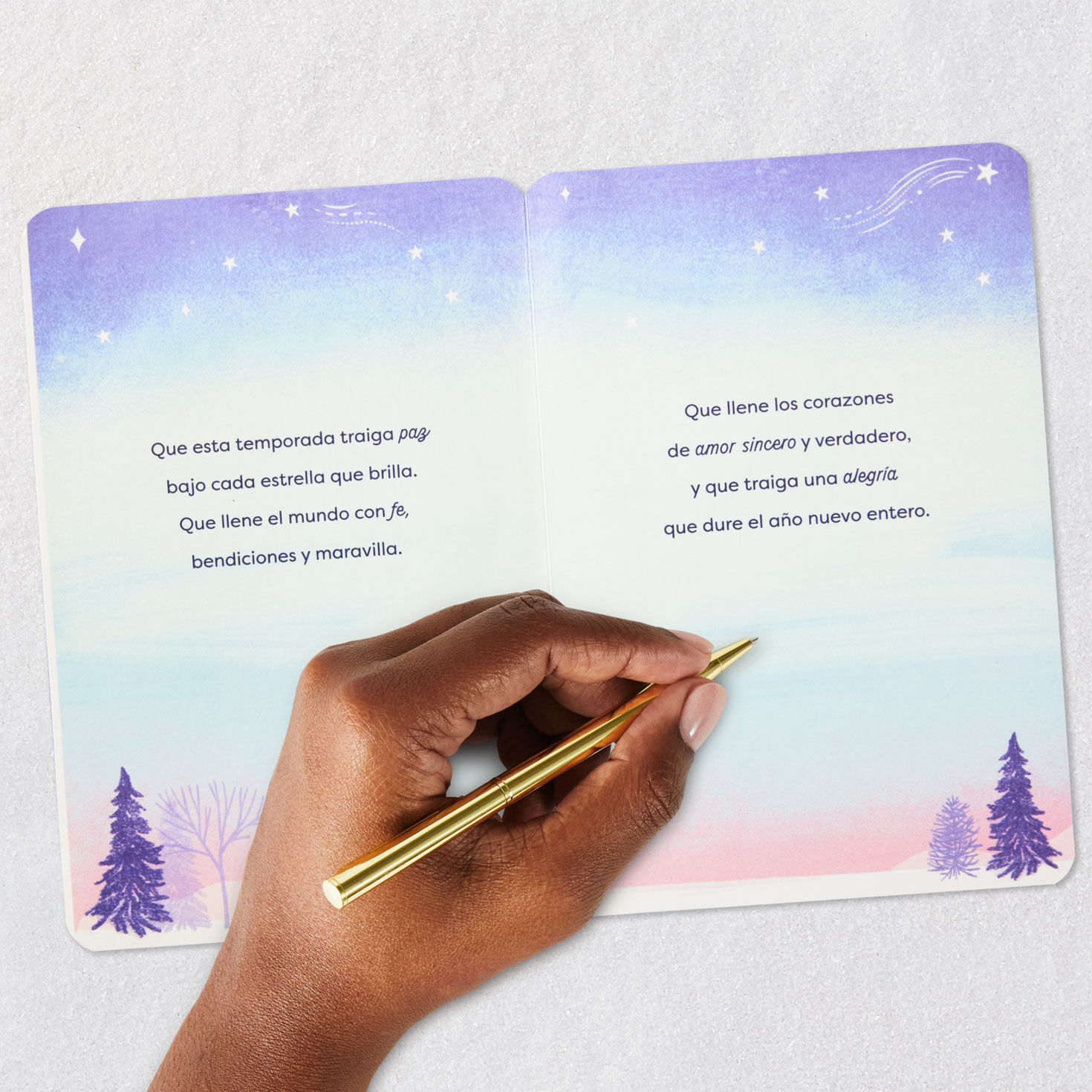 Woodland Snow Globe Christmas Card in Spanish signing card image number 7