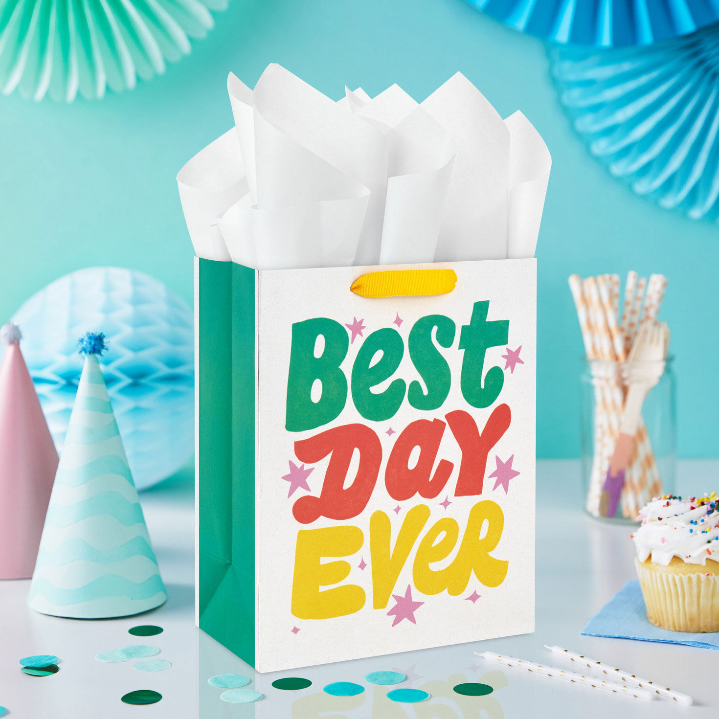 Best Day Ever Medium Gift Bag in use image number 2