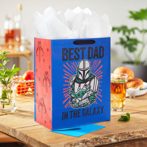 13" Star Wars: The Mandalorian™ Best Dad in the Galaxy Large Father's Day Gift Bag, , large image number 2
