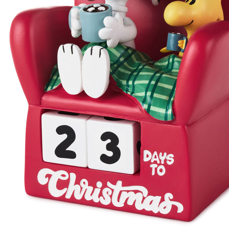 Christmas Countdown Snoopy and Woodstock Figurine upclose detail image number 5