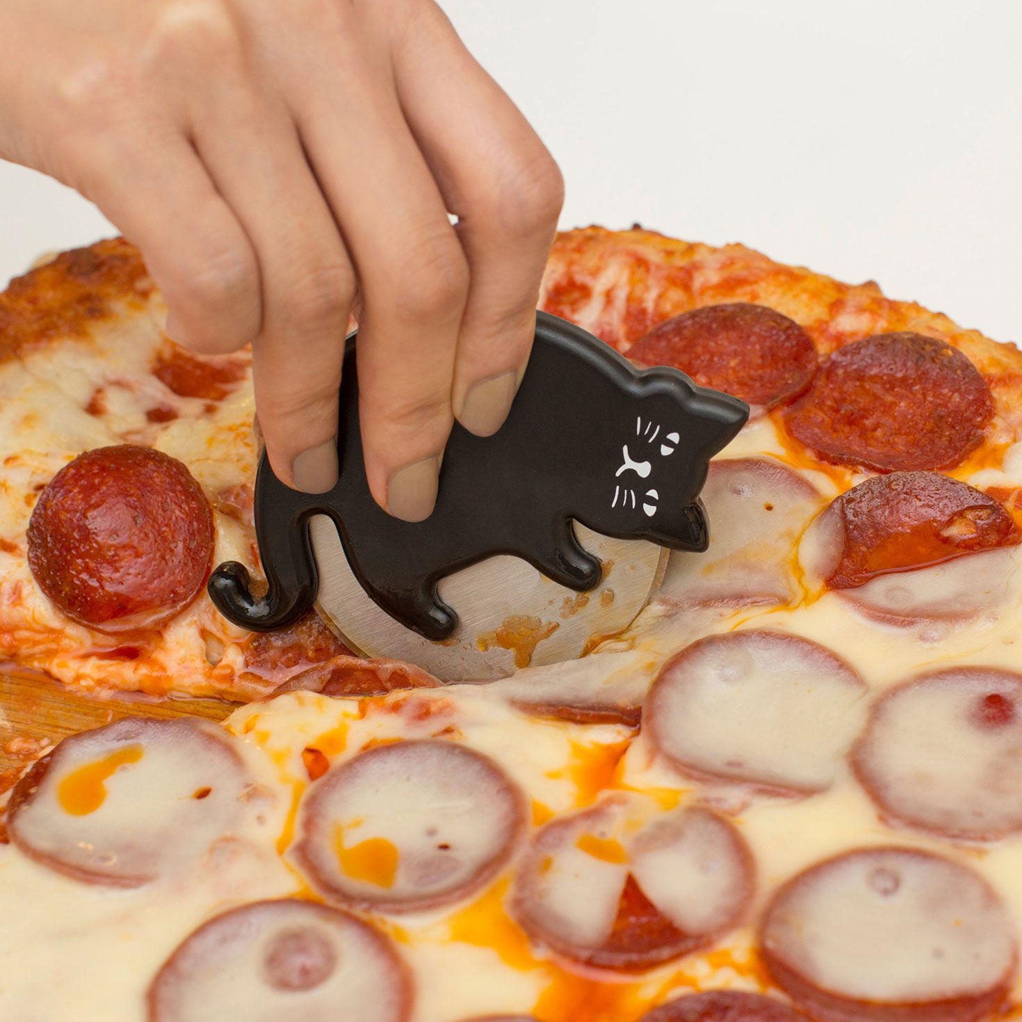 Kikkerland Cat Lovers Pizza Cutter, , large image number 2