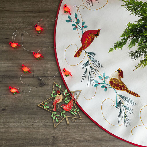 Christmas Cardinals Tree Decorating Gift Set, 