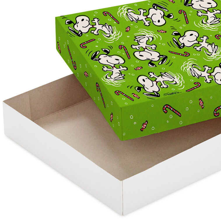 Peanuts Snoopy Red and Green Christmas Gift Boxes upclose view lid open image number 5