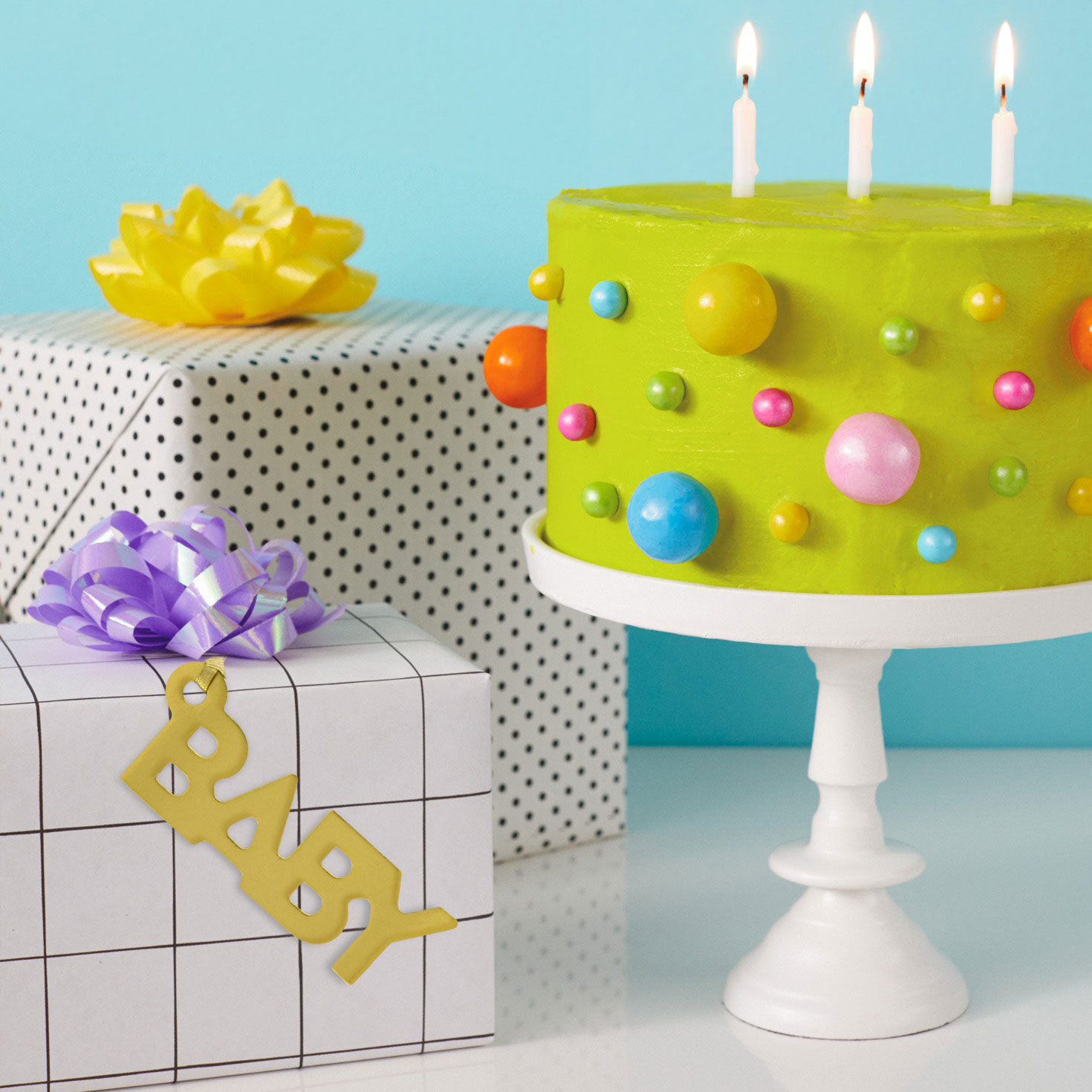 Baby Die-Cut Gold Gift Trim With Ribbon Hanger in use image number 2