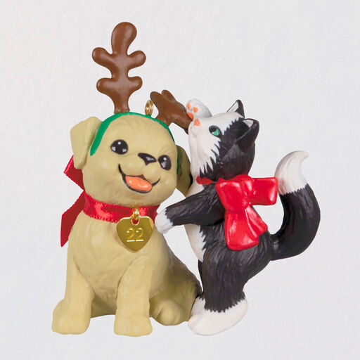 Spruced-Up Pets 2022 Special Edition Ornament, 