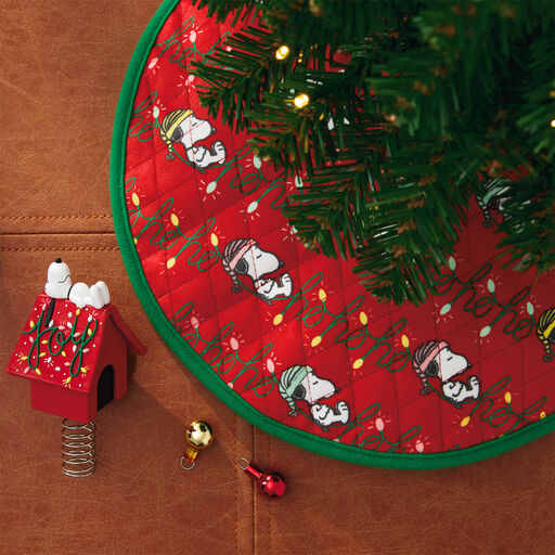 Mini The Peanuts® Gang Snoopy Christmas Tree Topper and Tree Skirt, Set of 2, 