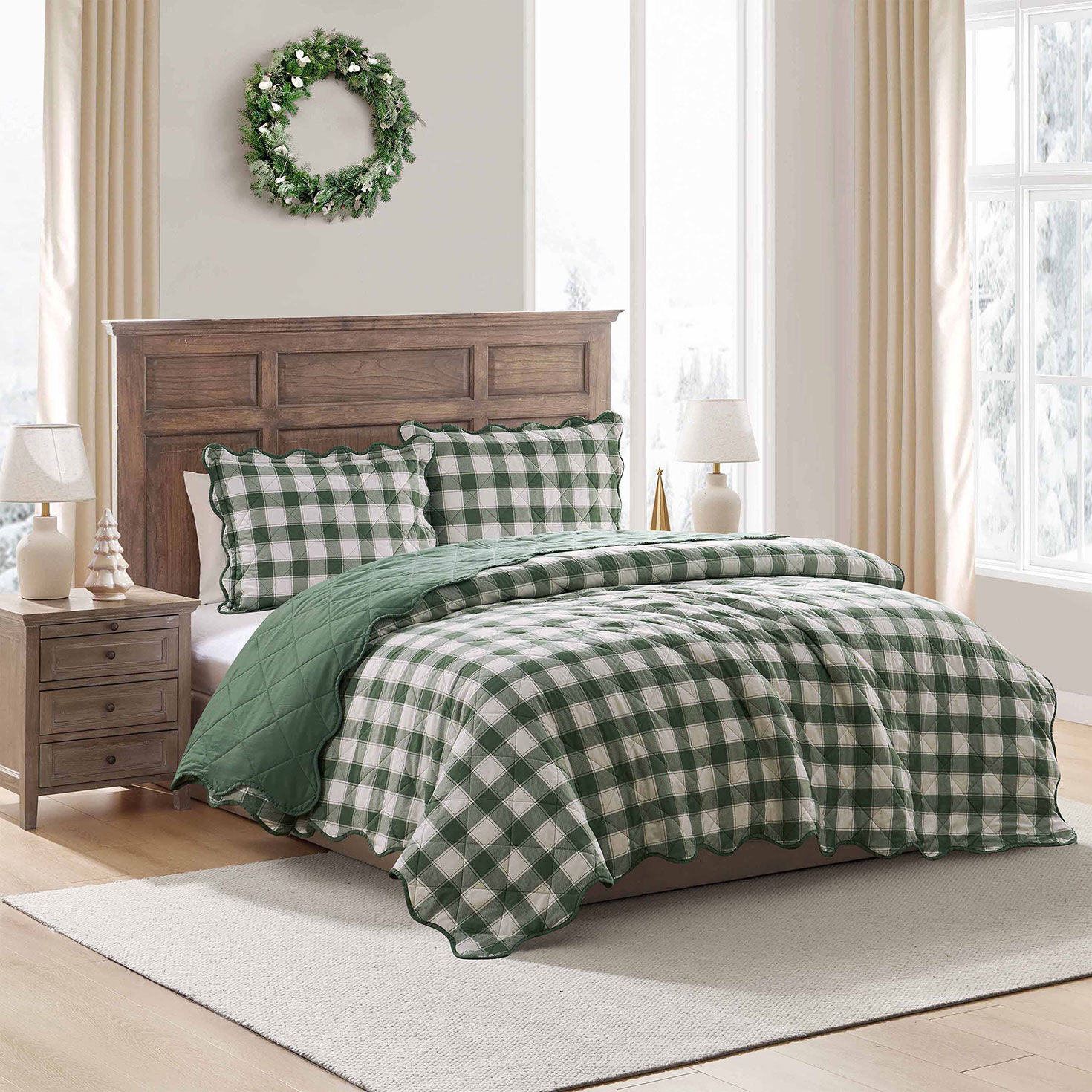 Hallmark Checkered Bliss Scalloped Reversible 3pc. Quilt Set