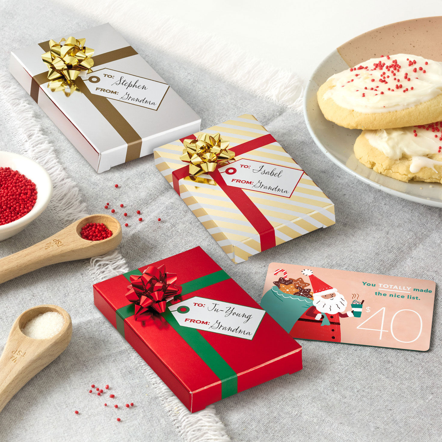 3-Pack Metallic Gift Card Holder Boxes in use image number 2