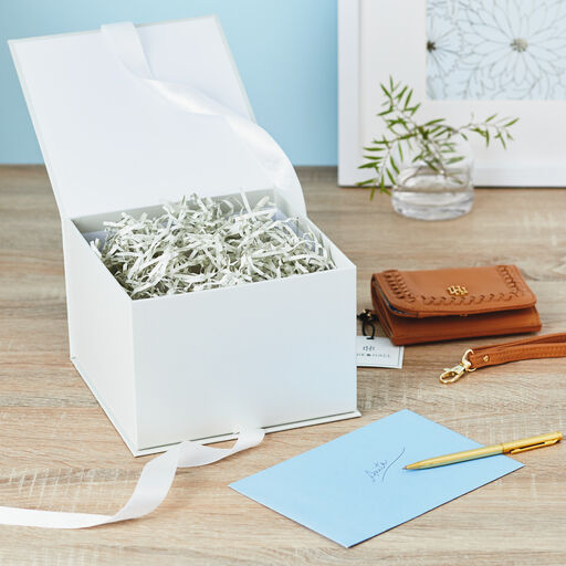 Pearl White 5x7 Large Gift Box With Shredded Paper Filler, 