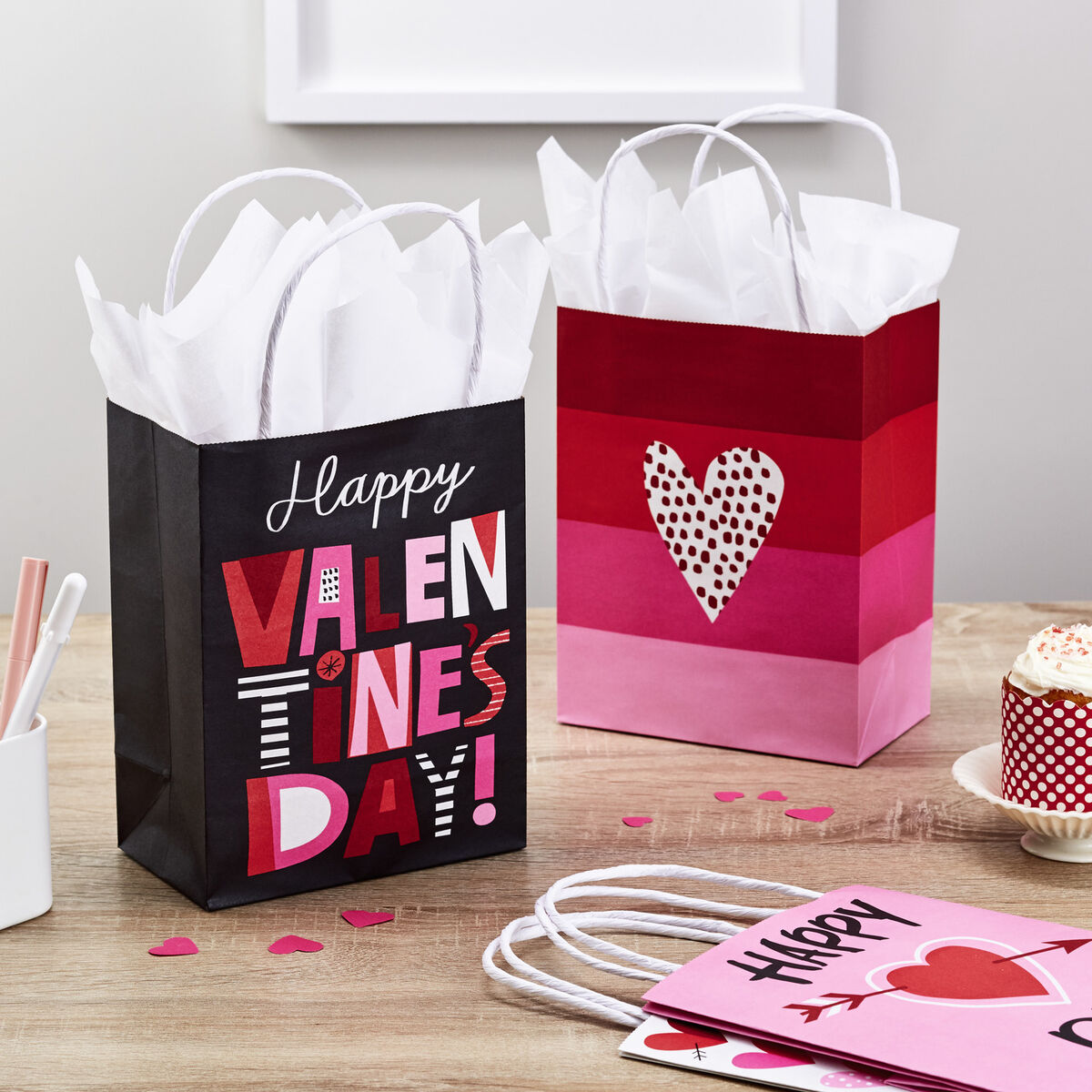 7.8" Assorted 4Pack Bright Valentine's Day Gift Bags Gift Bag Sets