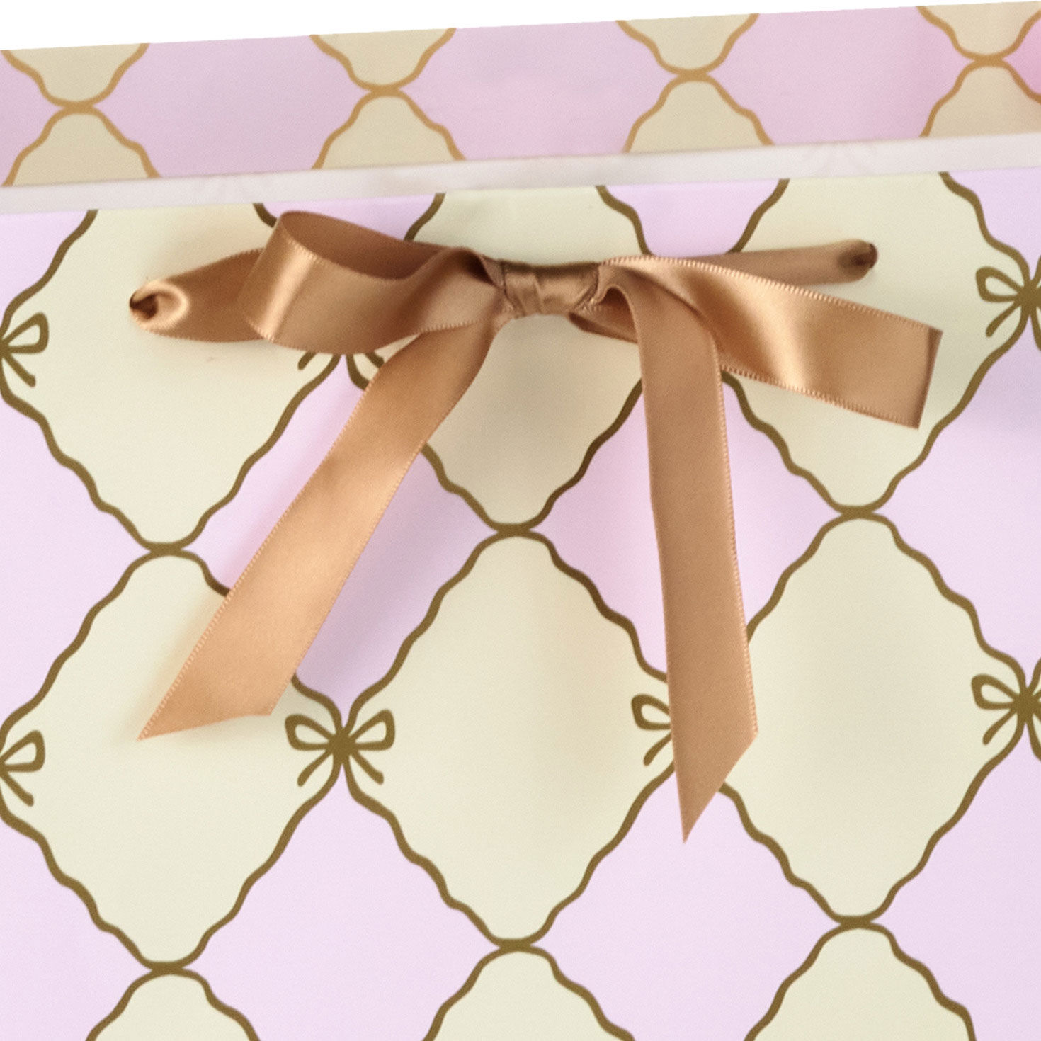 Pink and Cream With Gold Bows Extra-Deep Gift Bag Handle Detail image number 4