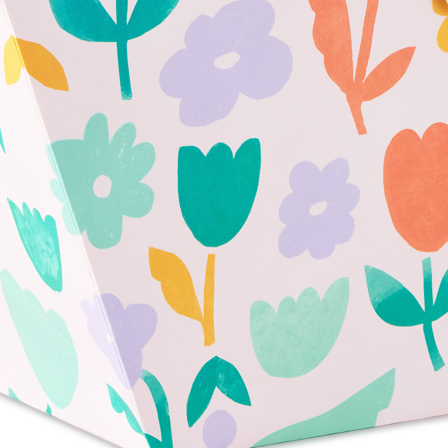Medium Floral Gift Bag in Basket Shape Base/Side Detail image number 5