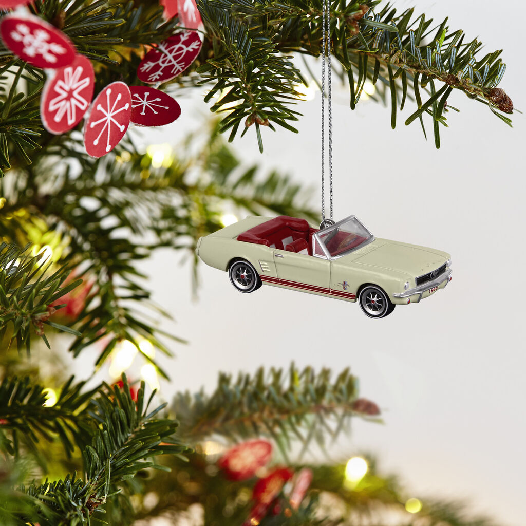 Mini Ford 1966 Mustang Lil Clic Cars Ornament 0 57