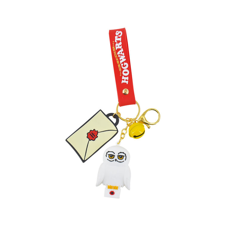 Concept One Harry Potter Hedwig and Hogwarts Letter Keychain