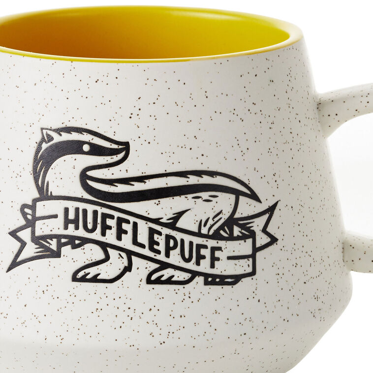 Harry Potter Hufflepuff Mug With Yellow Interior  image number 3