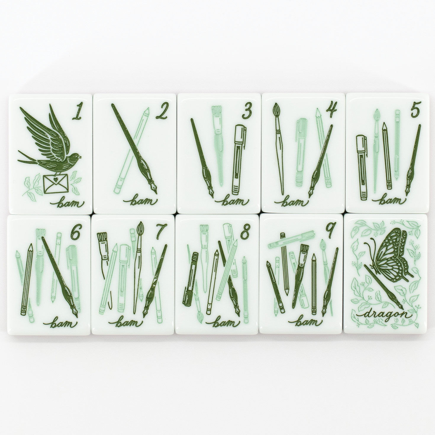 Miss Heirloom Mahjong Tile Set With Mat and Box front image number 5