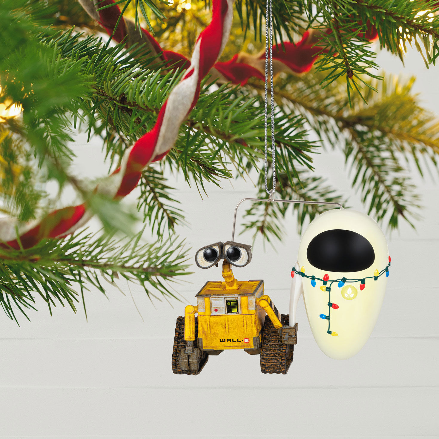Disney/Pixar WallE 15th Anniversary WallE and Eve Ornament Keepsake