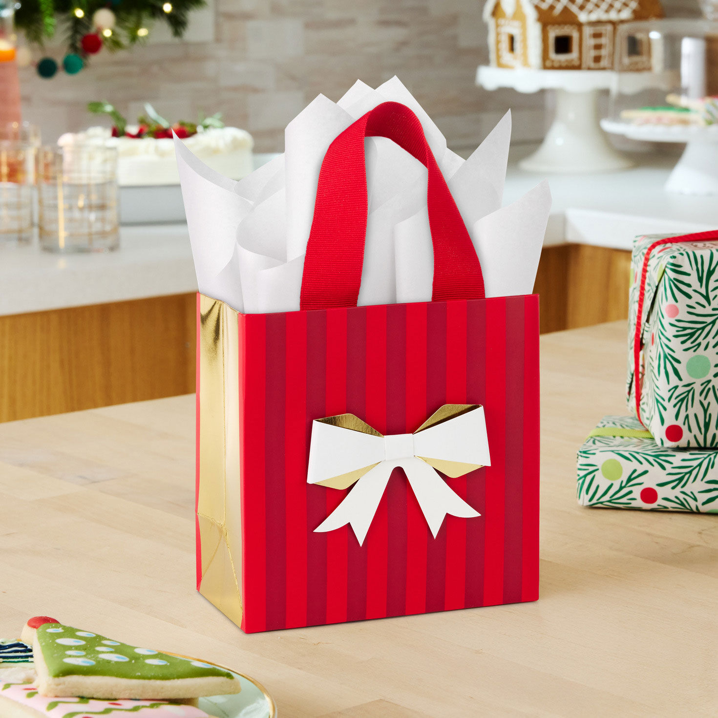 Red Stripes with White and Gold Bow Gift Bag in use image number 2