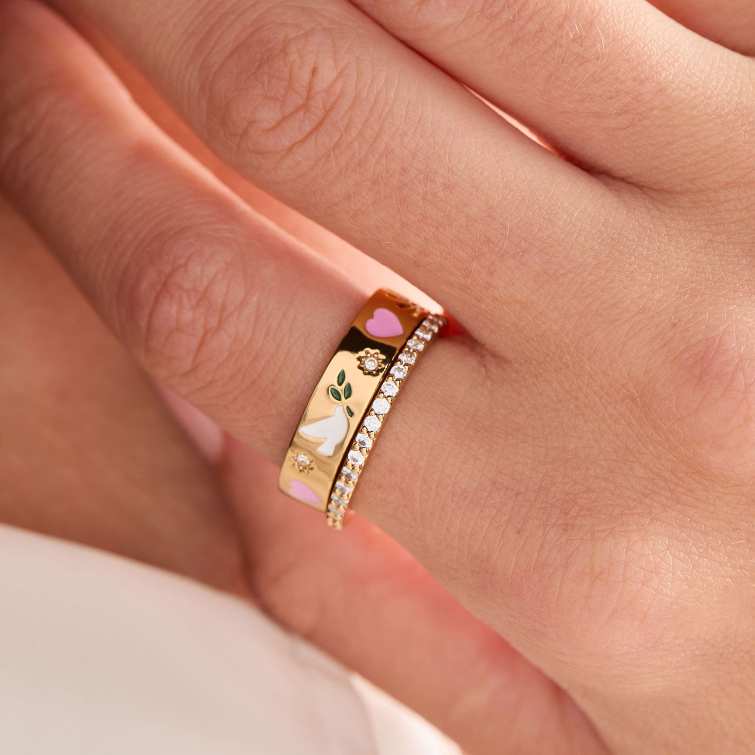 Alex And Ani 'Pray Wait and Trust' Ring Set of 2 in use image number 3