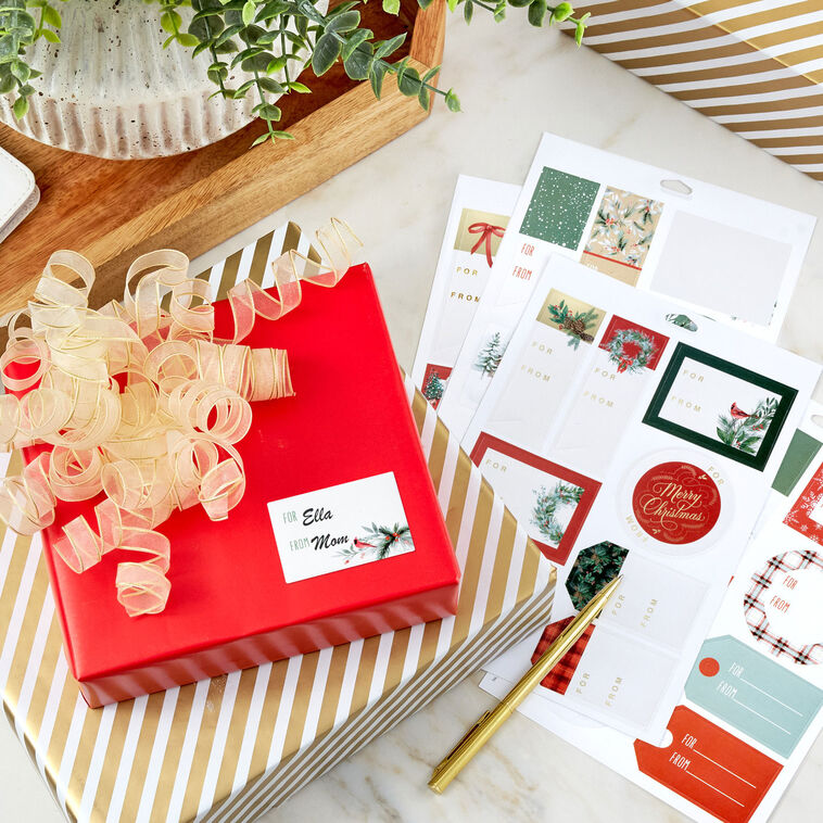 Holiday Classics Gift Tag Stickers in use image number 2