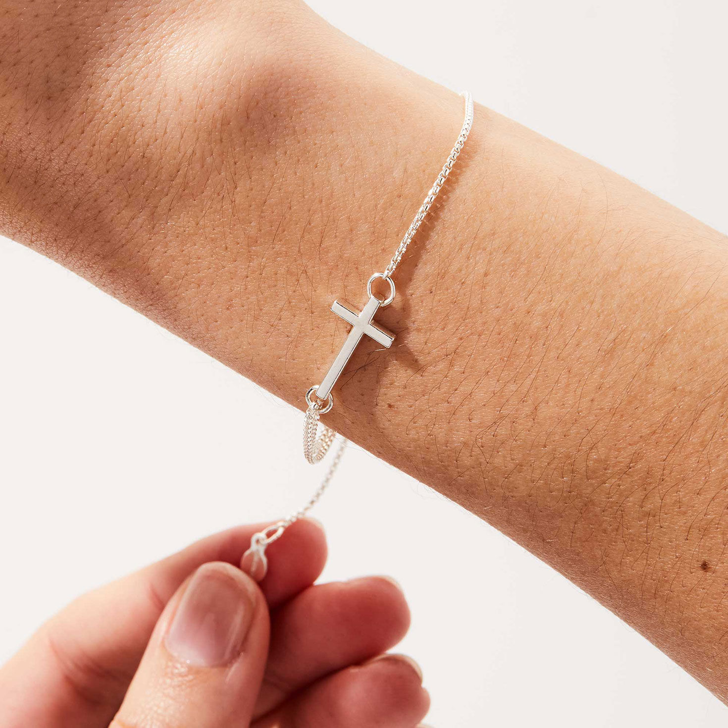 Alex And Ani Pull Chain Cross Bracelet in use image number 2